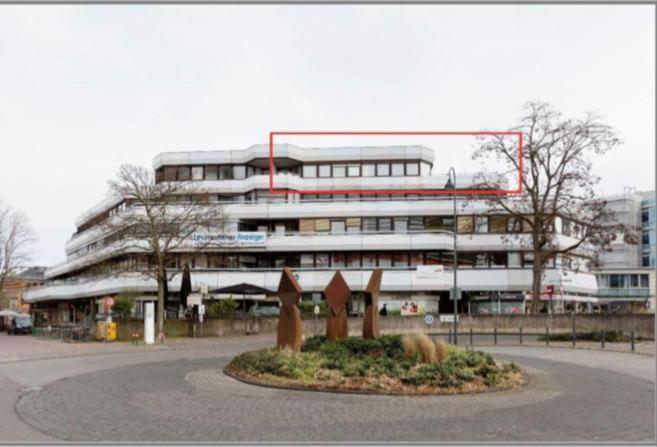 Im Herzen Von Wiesdorf- Blick Auf Das Bayer-Kreuz -Appartement Mit 2 Schlafzimmern-Fuer 3 Personen -Zentral Gelegen - Friedrich Ebert Platz 5A , 4Te Etage - Dachterrasse Und Sauna - Kaution Pflicht - Leverkusen Exterior foto
